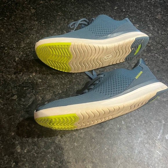 Kizik Blue Sneakers - Picture 9 of 10